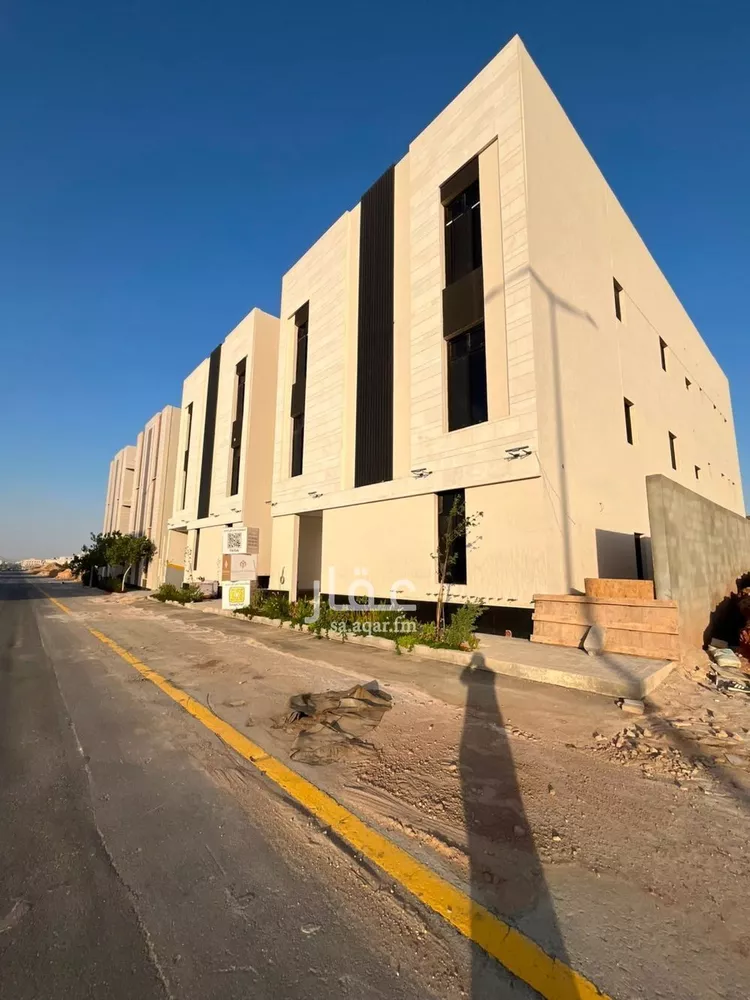 Building for Sale in Riyadh Al Mahdiyah
