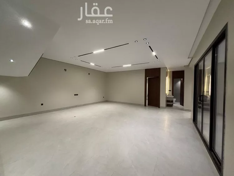 فيلا للبيع في شارع خلف الأحمر, حي المهدية, مدينة الرياض, منطقة الرياض 18