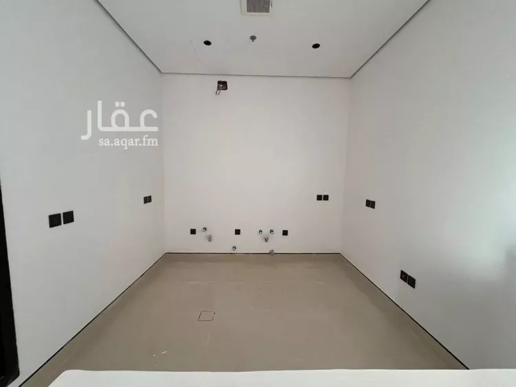 عمارة للبيع في شارع كفاية بنت أبي الفتوح, حي المهدية, مدينة الرياض, منطقة الرياض 9