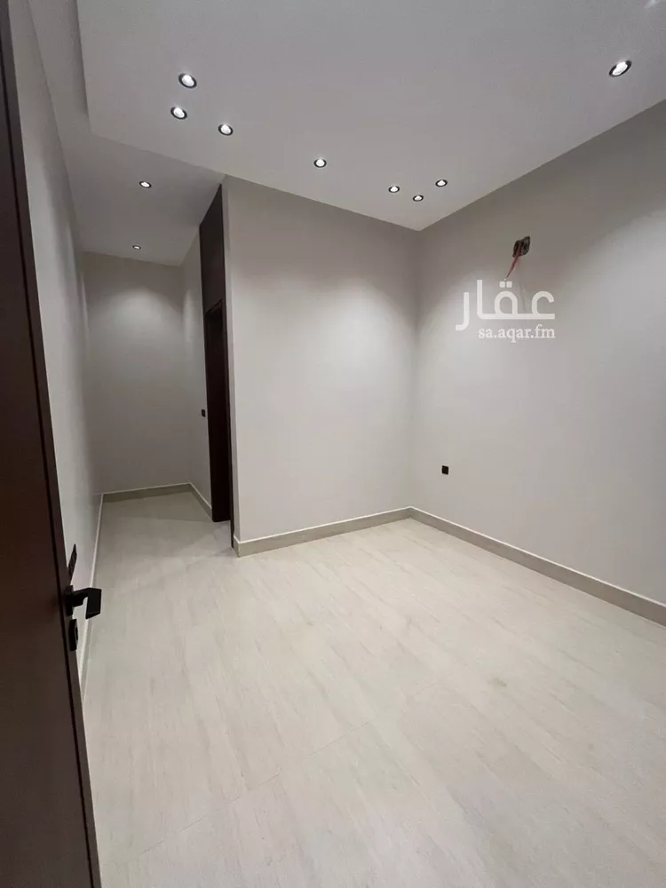 Villa for Sale in Riyadh Al Mahdiyah 15