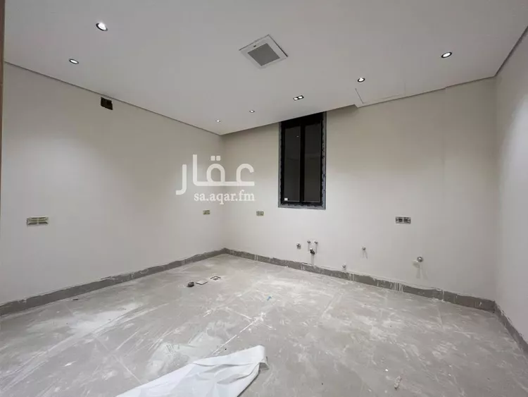 فيلا للبيع في شارع أحمد بن الحسن الأنصاري, حي المهدية, مدينة الرياض, منطقة الرياض 13