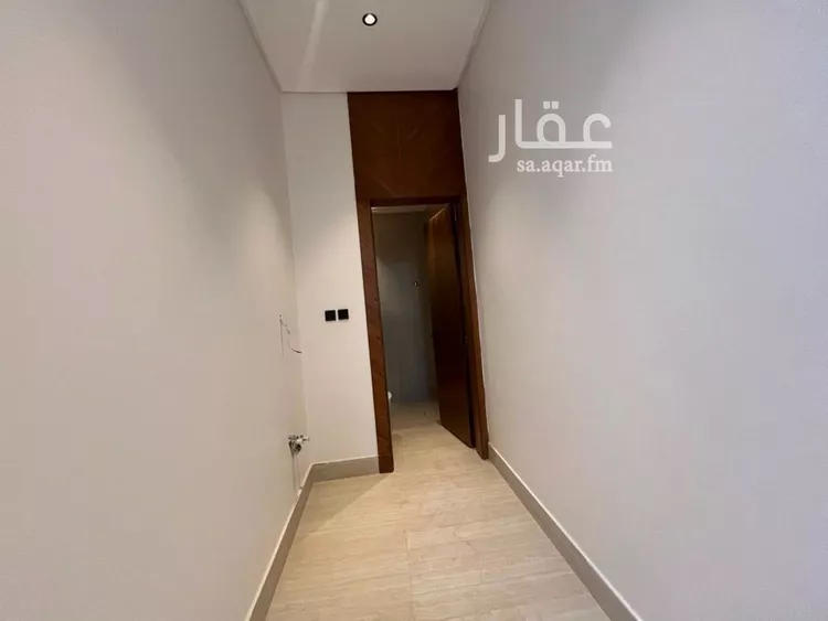 فيلا للبيع في شارع خلف الأحمر, حي المهدية, مدينة الرياض, منطقة الرياض 11