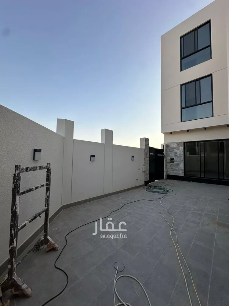 فيلا للبيع في شارع أحمد بن نبهان الحافظ, حي المهدية, مدينة الرياض, منطقة الرياض صورة 4