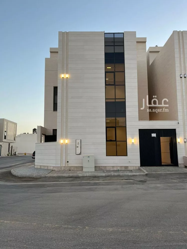 فيلا للبيع في شارع أحمد بن الحسن الأنصاري, حي المهدية, مدينة الرياض, منطقة الرياض صورة 2