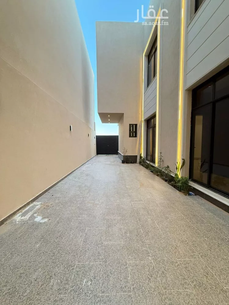 Villa for Sale in Riyadh Al Mahdiyah صورة 4