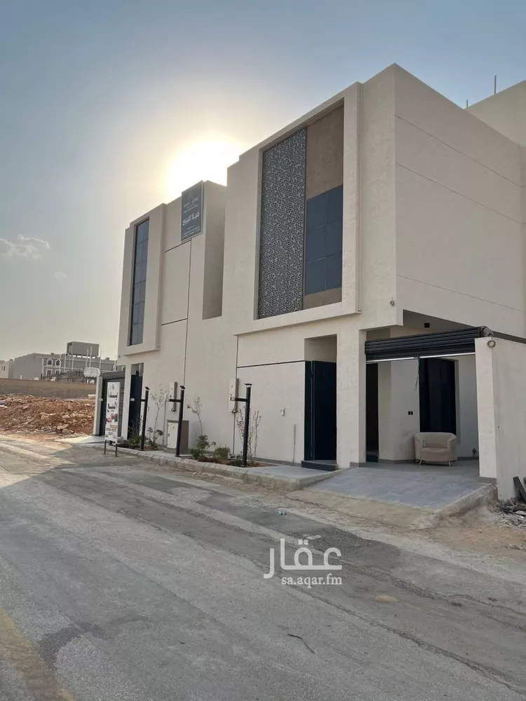 فيلا للبيع في شارع أبي الحسن الأسفرائيني, حي المهدية, مدينة الرياض, منطقة الرياض صورة 2