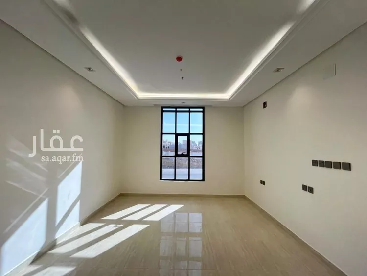 فيلا للبيع في شارع حسن الفخري, حي المهدية, مدينة الرياض, منطقة الرياض صورة 5