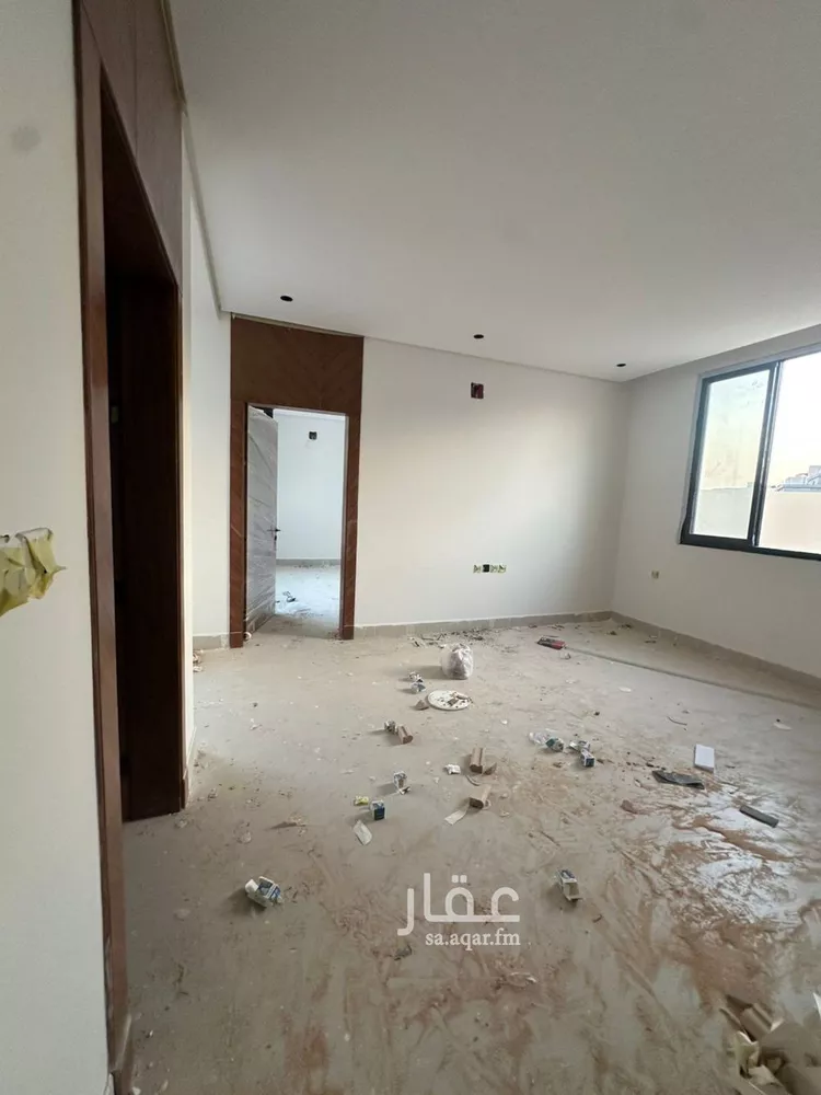 فيلا للبيع في شارع أحمد بن الحسن الأنصاري, حي المهدية, مدينة الرياض, منطقة الرياض صورة 2