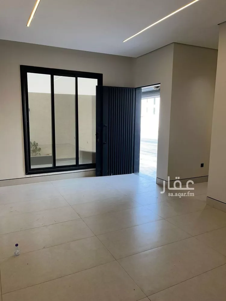 فيلا للبيع في شارع أبي الحسن الأسفرائيني, حي المهدية, مدينة الرياض, منطقة الرياض 8
