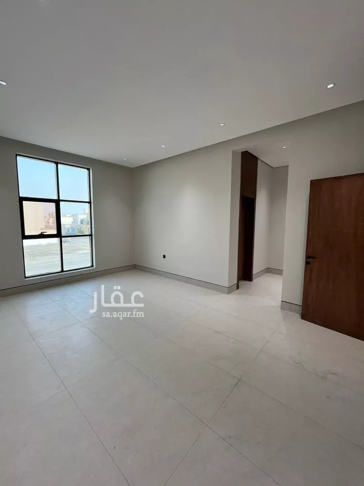 فيلا للبيع في شارع أبي الحسن الأسفرائيني, حي المهدية, مدينة الرياض, منطقة الرياض 7