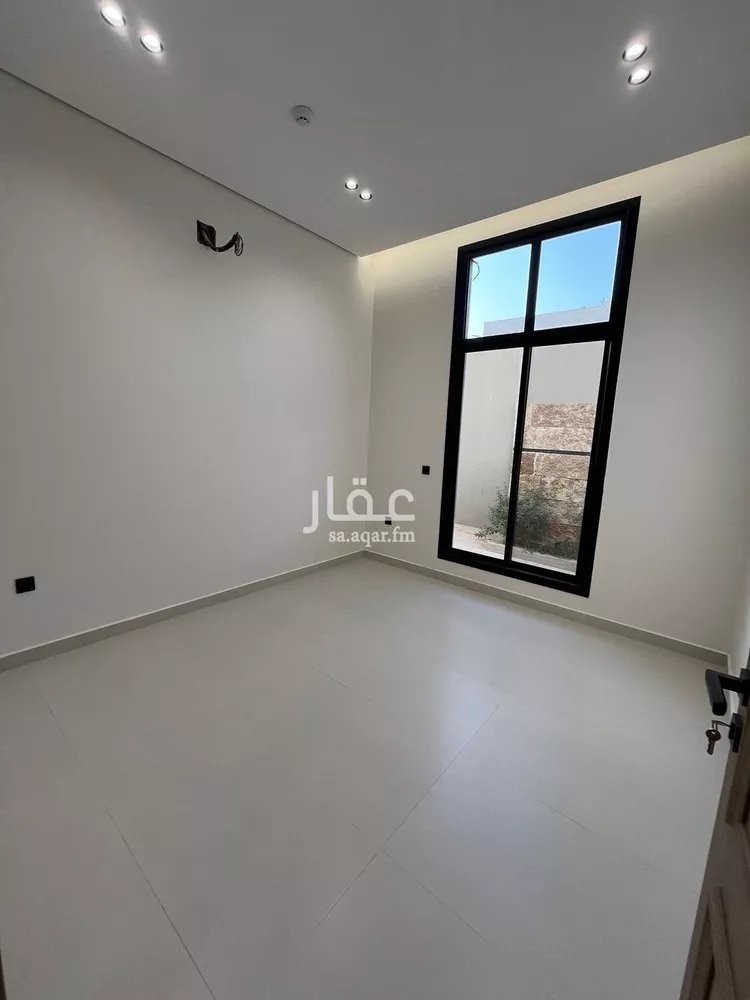 شقة للبيع في شارع أبي عروة, حي المهدية, مدينة الرياض, منطقة الرياض 14
