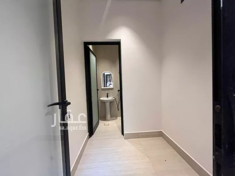 فيلا للبيع في شارع خلف الأحمر, حي المهدية, مدينة الرياض, منطقة الرياض 16