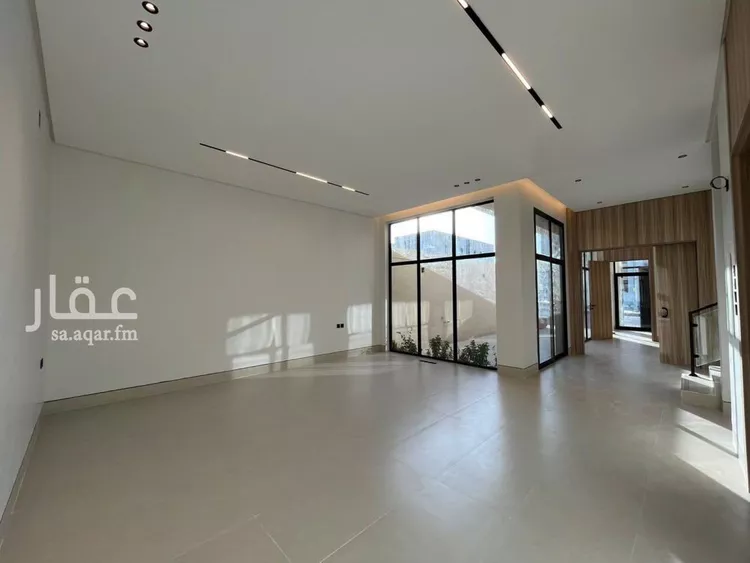 فيلا للبيع في شارع أبي الشيخ الأصبهاني, حي المهدية, مدينة الرياض, منطقة الرياض 11