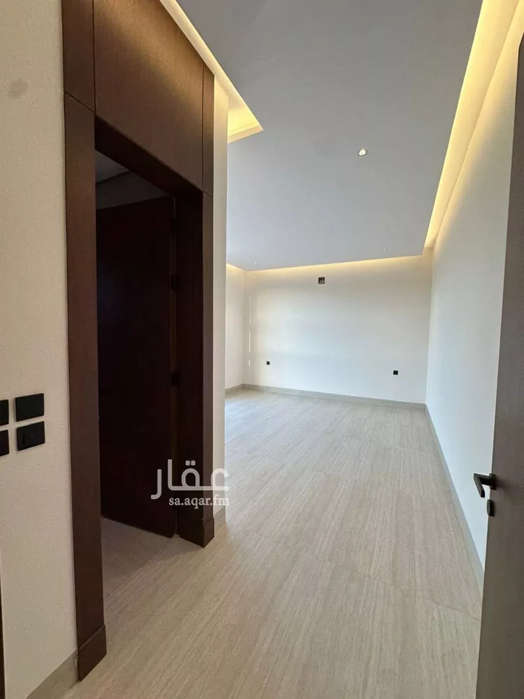 فيلا للبيع في شارع أبي الشيخ الأصبهاني, حي المهدية, مدينة الرياض, منطقة الرياض صورة 3