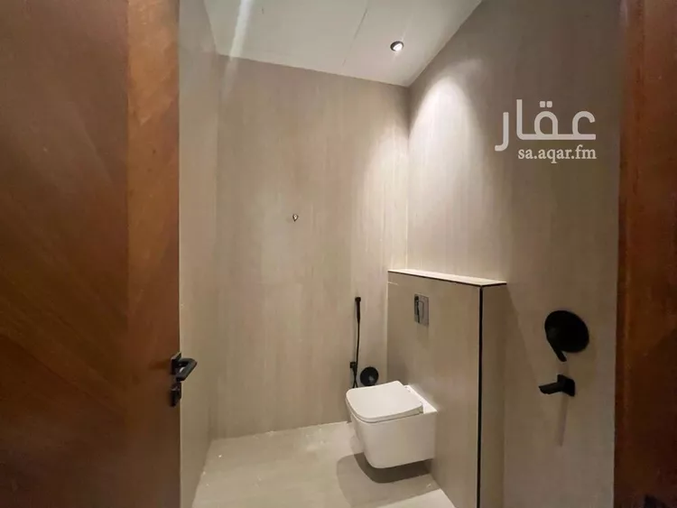 فيلا للبيع في شارع خلف الأحمر, حي المهدية, مدينة الرياض, منطقة الرياض 19