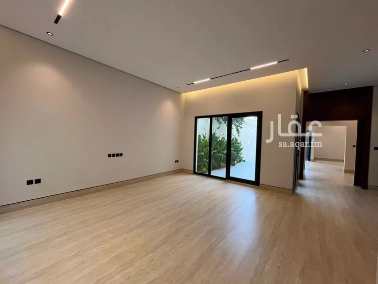 Villa for Sale in Riyadh Al Mahdiyah 11
