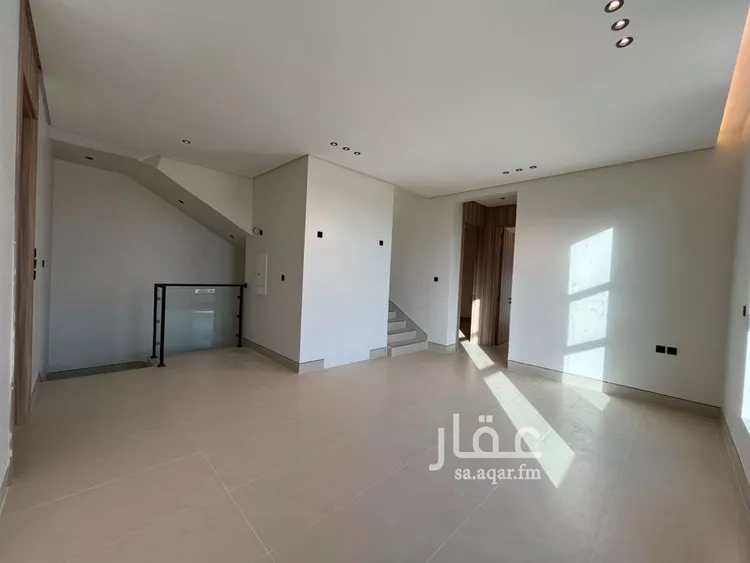 فيلا للبيع في شارع أبي الشيخ الأصبهاني, حي المهدية, مدينة الرياض, منطقة الرياض 17