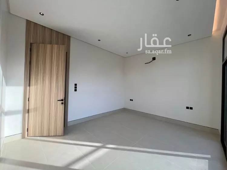 فيلا للبيع في شارع أبي الشيخ الأصبهاني, حي المهدية, مدينة الرياض, منطقة الرياض 18