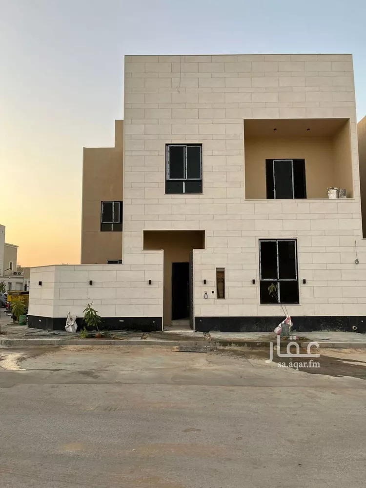 فيلا للبيع في شارع أبي الشيخ الأصبهاني, حي المهدية, مدينة الرياض, منطقة الرياض صورة 3