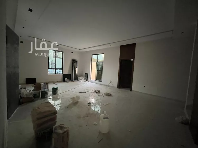 فيلا للبيع في شارع أبي الشيخ الأصبهاني, حي المهدية, مدينة الرياض, منطقة الرياض 8