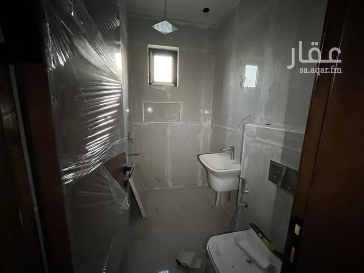 فيلا للبيع في شارع أبي الشيخ الأصبهاني, حي المهدية, مدينة الرياض, منطقة الرياض 15
