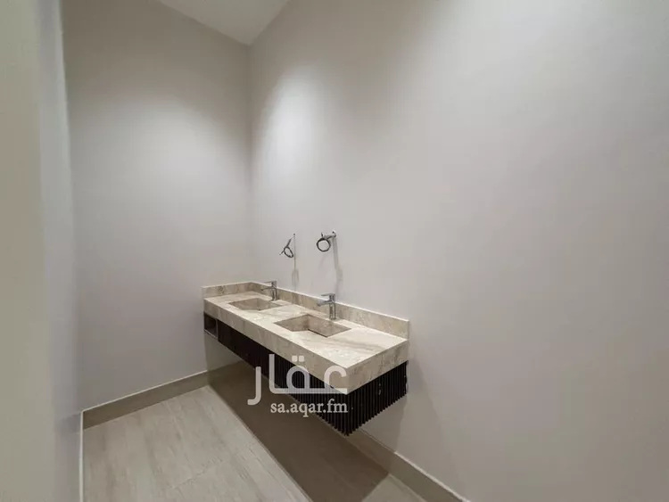 Villa for Sale in Riyadh Al Mahdiyah 13
