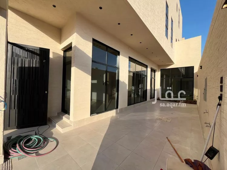 فيلا للبيع في شارع أبي الشيخ الأصبهاني, حي المهدية, مدينة الرياض, منطقة الرياض 6