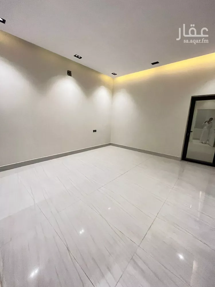 فيلا للبيع في شارع محمد بن هبه الله, حي المهدية, مدينة الرياض, منطقة الرياض صورة 5