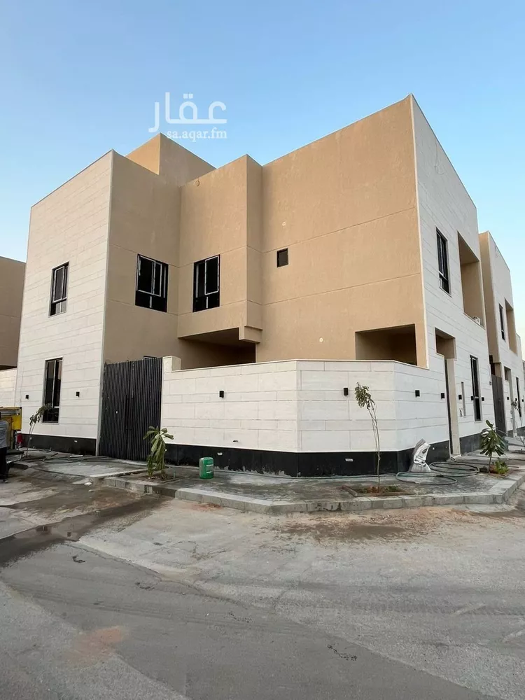 فيلا للبيع في شارع أبي الشيخ الأصبهاني, حي المهدية, مدينة الرياض, منطقة الرياض صورة 2