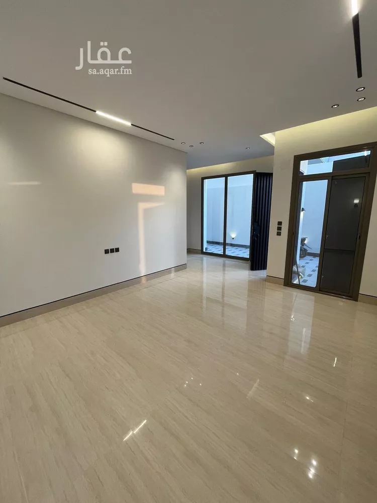 Villa for Sale in Riyadh Al Mahdiyah 10