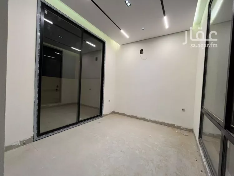فيلا للبيع في شارع أحمد بن الحسن الأنصاري, حي المهدية, مدينة الرياض, منطقة الرياض 16