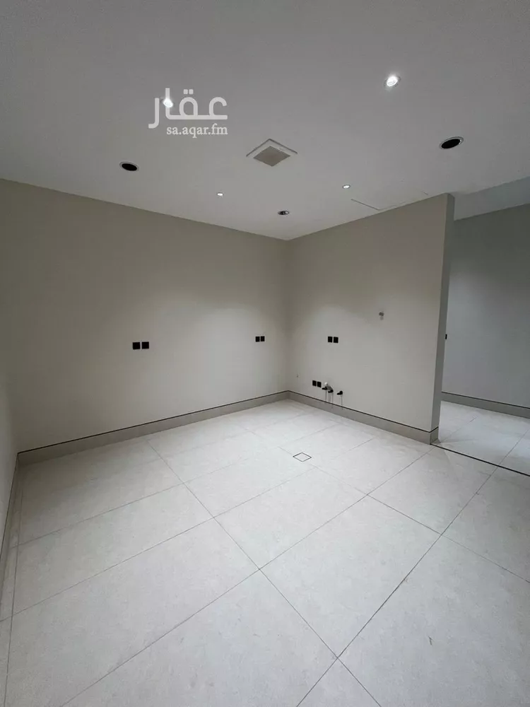 فيلا للبيع في شارع أبي الحسن الأسفرائيني, حي المهدية, مدينة الرياض, منطقة الرياض 26