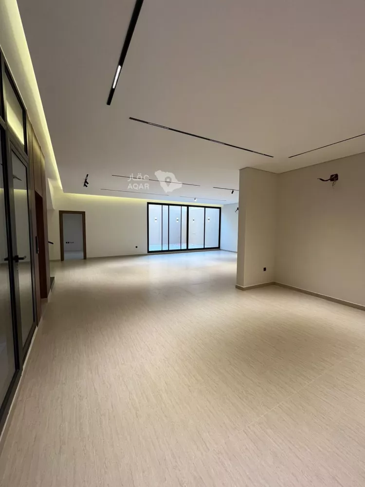Villa for Sale in Riyadh Al Mahdiyah 11