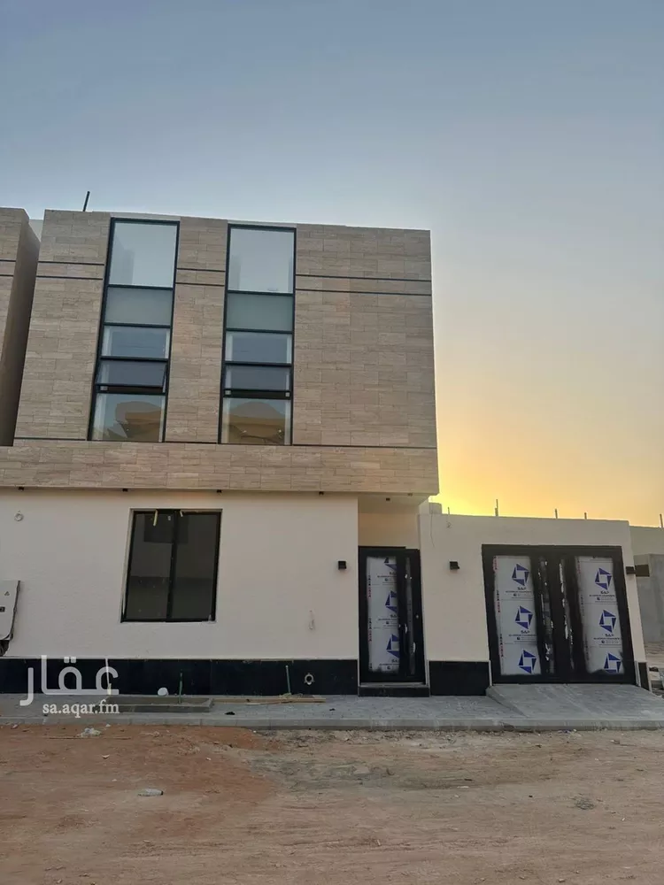 فيلا للبيع في شارع أحمد بن الحسن الأنصاري, حي المهدية, مدينة الرياض, منطقة الرياض صورة 5