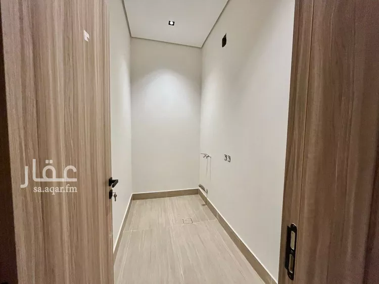 شقة للبيع في شارع عمرو بن معمر, حي المهدية, مدينة الرياض, منطقة الرياض 15