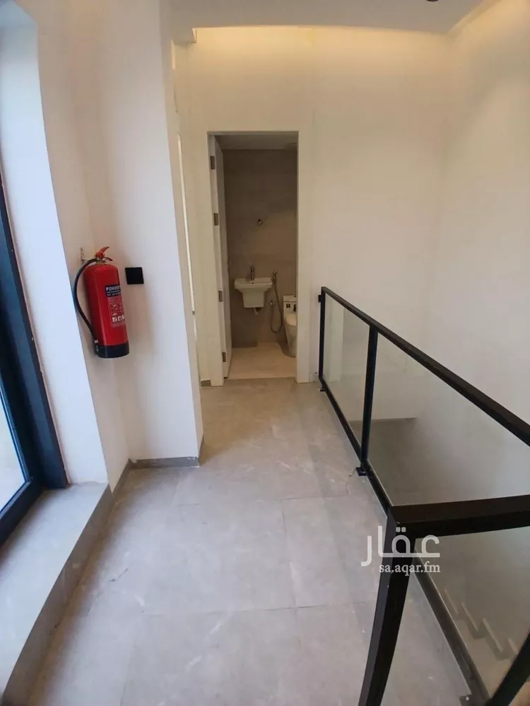 فيلا للإيجار في شارع عبدالله بن حبان, حي الرمال, مدينة الرياض, منطقة الرياض صورة 4