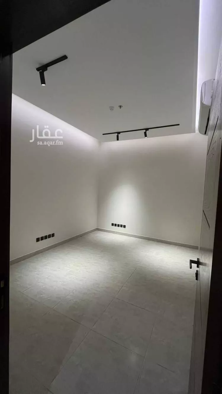 مكتب تجاري للإيجار في شارع سجاج بن الحارث, حي الصفاء, مدينة جدة, منطقة مكة المكرمة صورة 2