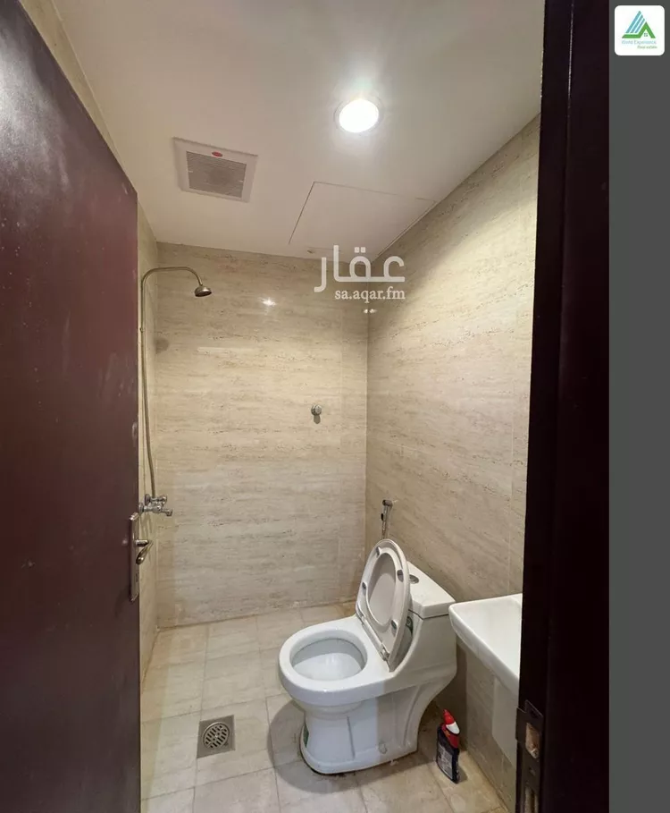 شقة للإيجار في شارع حارثة بن عدي, حي الوزارات, مدينة الرياض, منطقة الرياض صورة 2