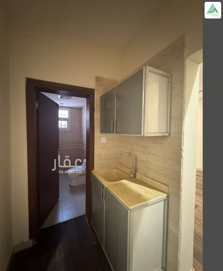 شقة للإيجار في شارع حارثة بن عدي, حي الوزارات, مدينة الرياض, منطقة الرياض صورة 4