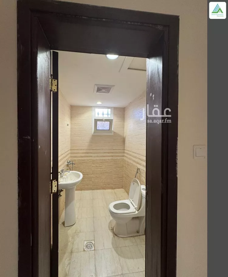 شقة للإيجار في شارع حارثة بن عدي, حي الوزارات, مدينة الرياض, منطقة الرياض صورة 5