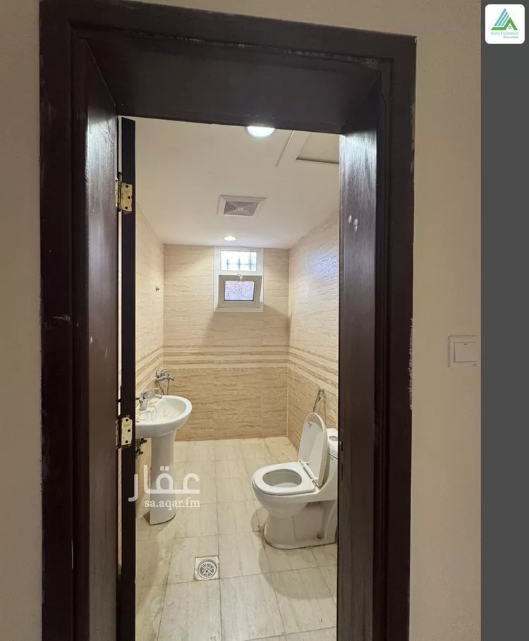 شقة للإيجار في شارع حارثة بن عدي, حي الوزارات, مدينة الرياض, منطقة الرياض صورة 4