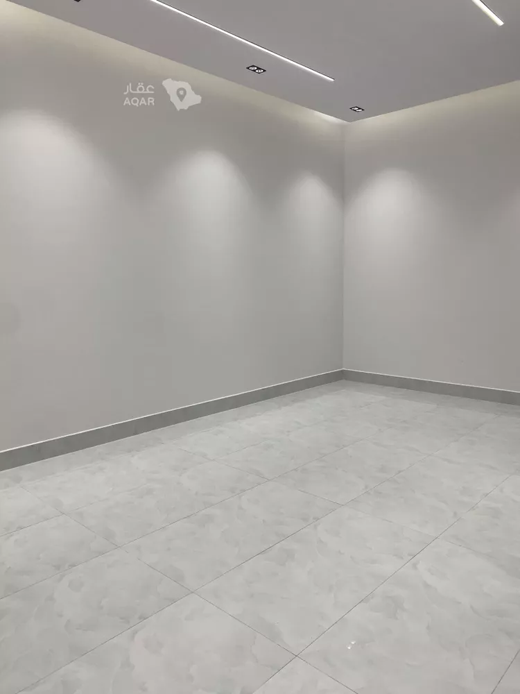 Floor for Sale in Riyadh An Nadhim 7