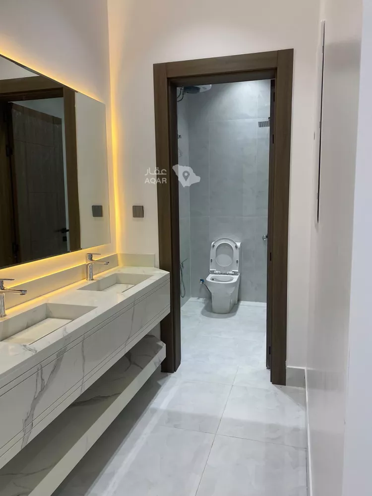 Floor for Sale in Riyadh An Nadhim 3