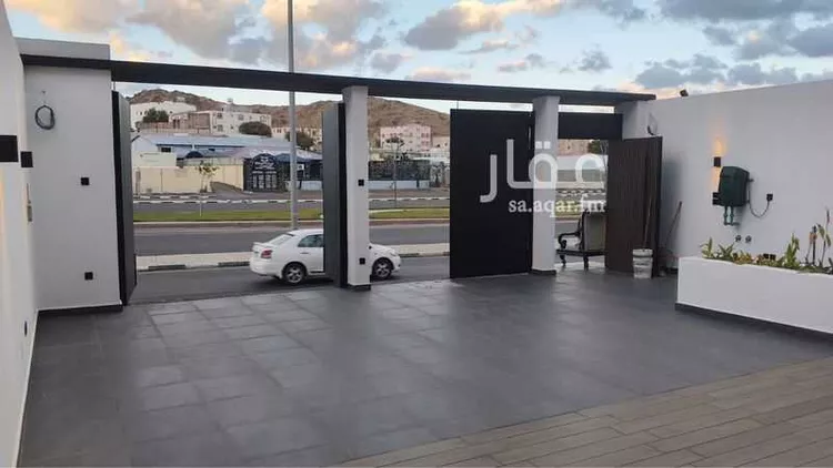 فيلا للبيع في شارع طريق وادي وج, حي عكرمة, مدينة الطائف, منطقة مكة المكرمة صورة 2