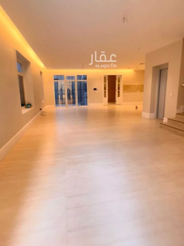 فيلا للبيع في شارع نافع بن مالك, حي الندى, مدينة الدمام, المنطقة الشرقية صورة 3