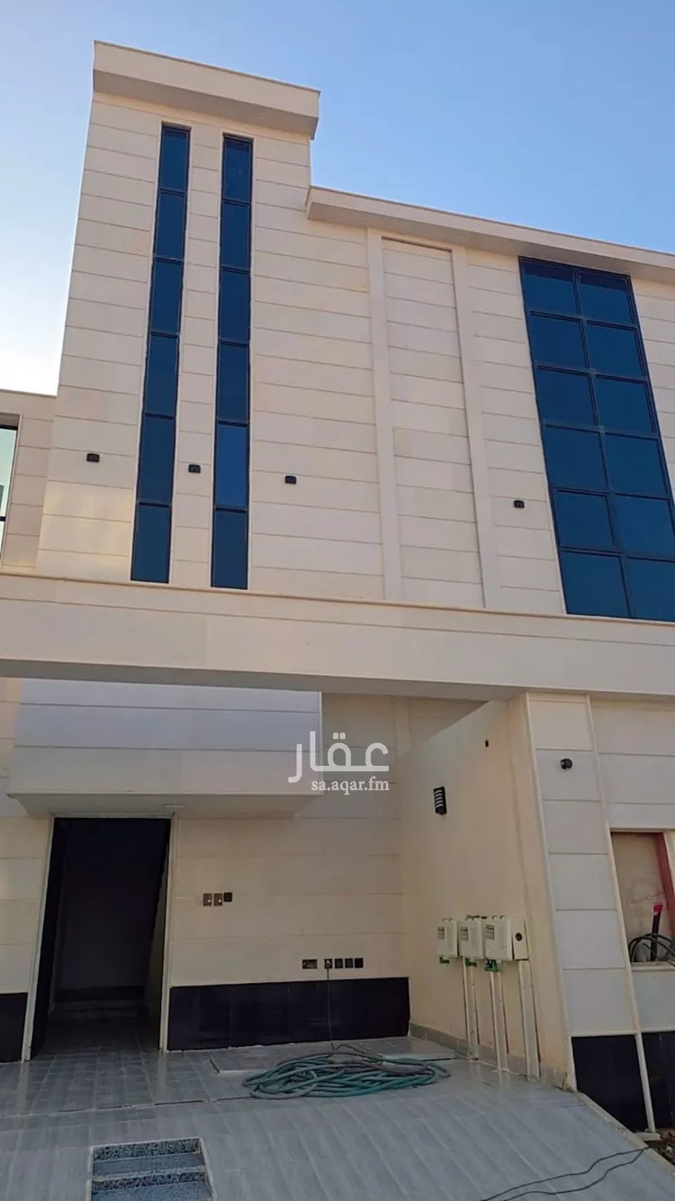 دور للبيع في شارع المازني, حي المعيزيلة, مدينة الرياض, منطقة الرياض