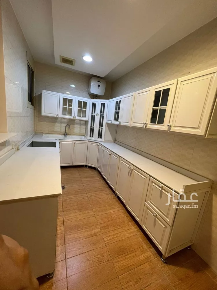 شقة للإيجار في شارع شهيد الدين ثم الوطن محمد طريسان الشاطر, حي الشهداء, مدينة الرياض, منطقة الرياض صورة 4