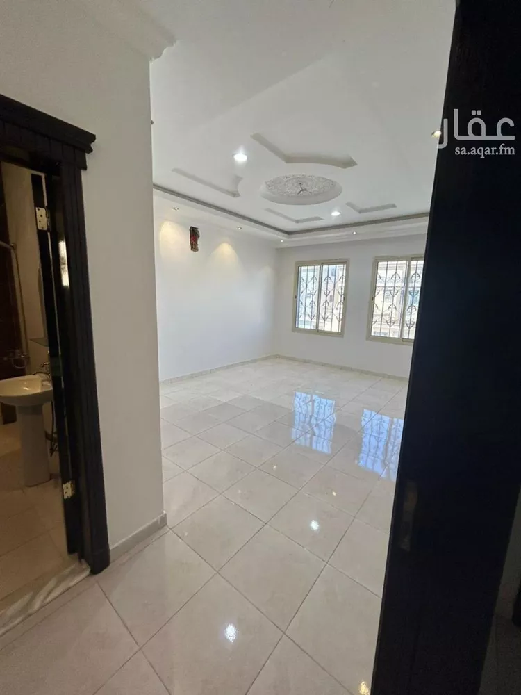 فيلا للبيع في شارع أبي أحمد القيسي, حي الرمال, مدينة الرياض, منطقة الرياض صورة 4