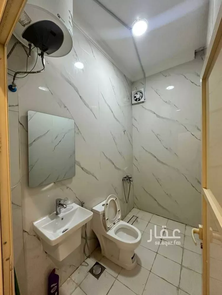 شقة للإيجار في شارع علي ابن عثمان, حي الإسكان, مدينة المدينة المنورة, منطقة المدينة المنورة صورة 3