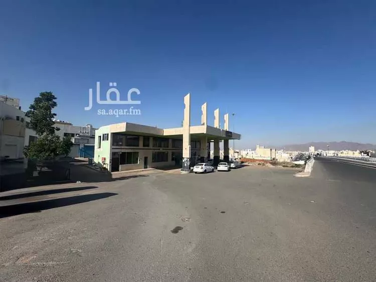 محطة للبيع في شارع طريق الهجره, حي وادي مهزور, مدينة المدينة المنورة, منطقة المدينة المنورة 6